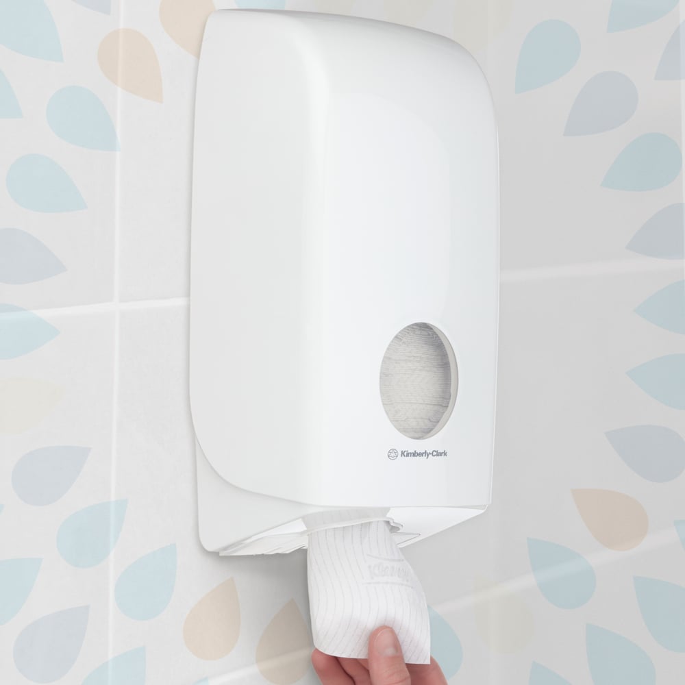 8408 Kleenex® Folded Toilet Tissue - Bulk Pack / White